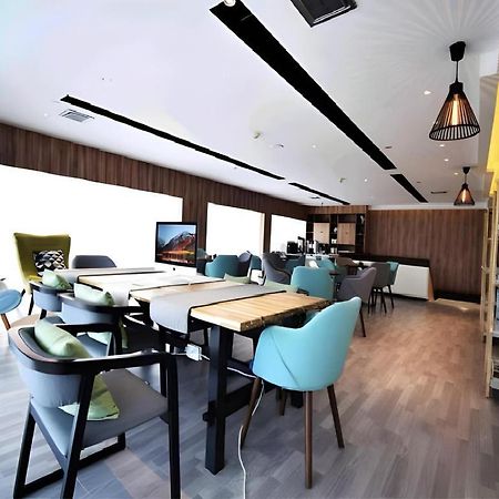 Jinjiang Metropolo Hotel Nanjing Jiangjun Dadao Hehai University Branch Exteriör bild