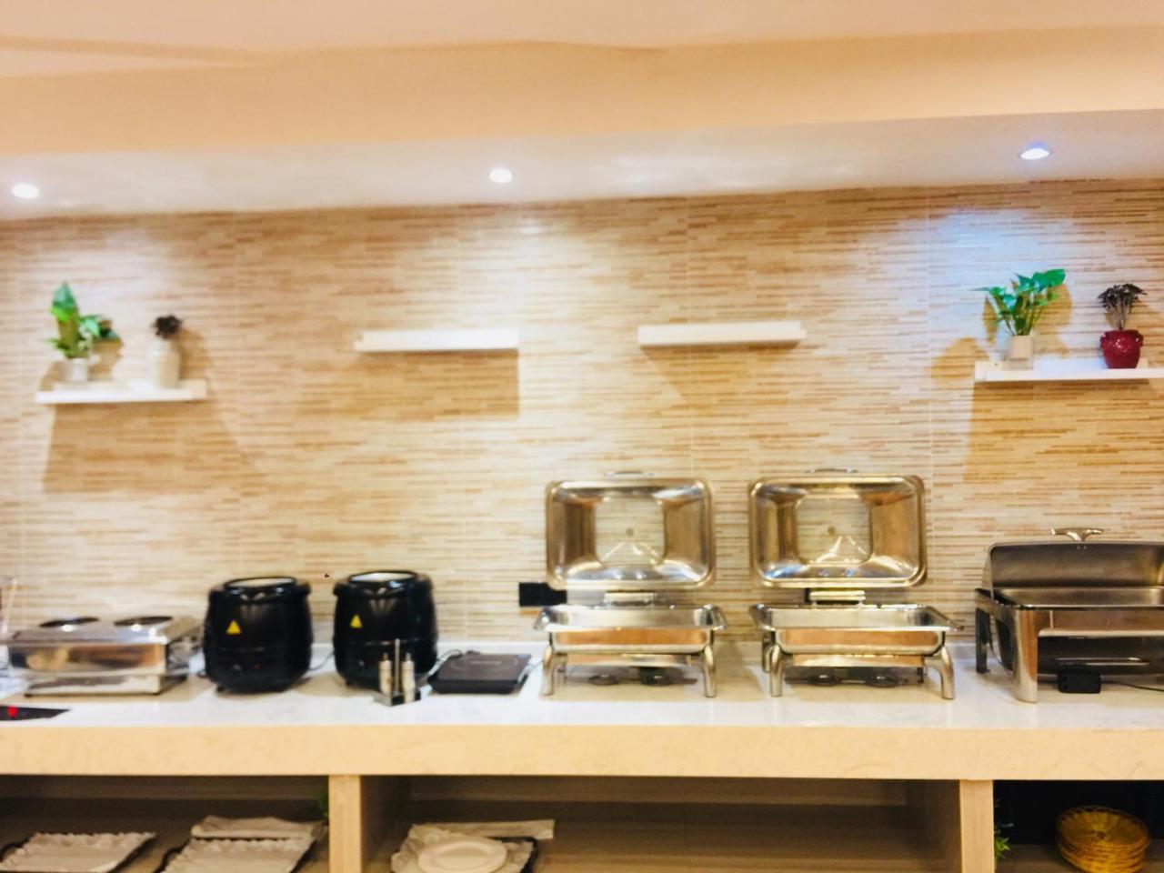 Jinjiang Metropolo Hotel Nanjing Jiangjun Dadao Hehai University Branch Exteriör bild